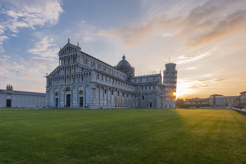 Italy, Tuscany, Pisa, View to Pisa Cathedral and Leaning Tower of Pisa from Piazza dei Miracoli at sunset - RPSF00236