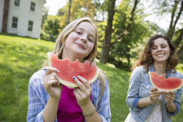 A family summer gathering at a farm. A shared meal, a homecoming. - MINF04945