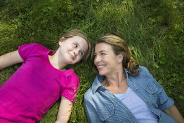 A family summer gathering at a farm. A shared meal, a homecoming. - MINF04956