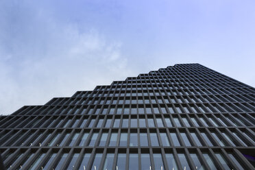 Poland, Poznan, facade of modern office building - FCF01428