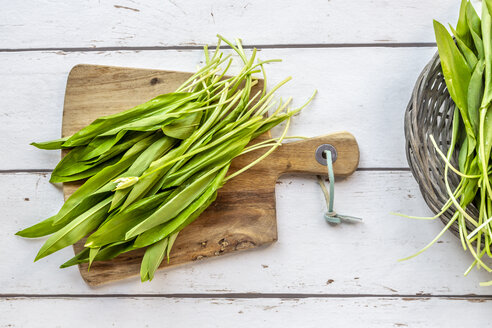 Ramson auf Holzbrett - SARF03888