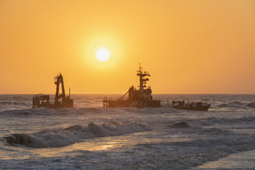 Namibia, Dorob National Park, Henties Bay, ship wreck of stranded Zeila, nesting site for cormorants - FOF10028