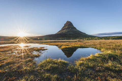 Island, Snaefellsnes, Kirkjufell bei Sonnenuntergang, lizenzfreies Stockfoto