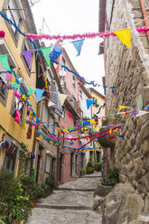 Portugal, Porto, verzierte Gasse - CHPF00496