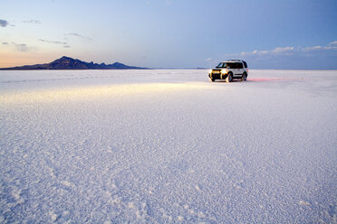 Erkundung der Bonneville Salt Flats, Utah. - AURF00629