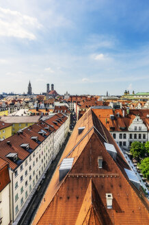 Deutschland, Bayern, München, Stadtzentrum und Liebfrauendom - THAF02242