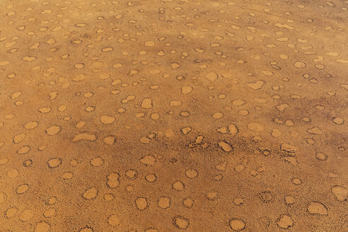 Namibia, Namib-Wüste, Namib-Naukluft-Nationalpark, Luftaufnahme von Feenkreisen, Vollbild - FOF10125