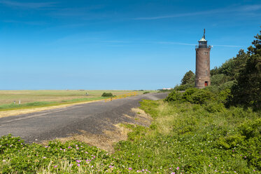 Deutschland, Schleswig-Holstein, Sankt Peter-Ording, Leuchtturm in Sankt Peter-Boehl - UMF00835