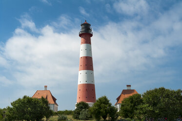 Deutschland, Schleswig-Holstein, Westerhever, Leuchtturm Westerheversand - UMF00860