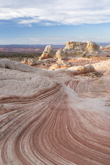 Einzigartige Sandsteinformationen, bekannt als White Pocket in Arizona. - AURF01725