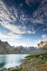 Titcomb Basin, Wind River Range, Bridger Teton National Forest, Pinedale, Wyoming. - AURF01778