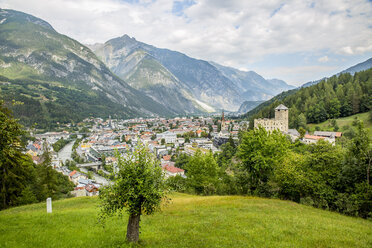 Österreich, Tirol, Landeck mit Schloss Landeck - AIF00557