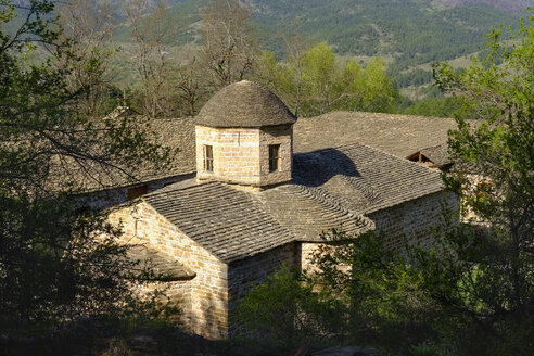 Albanien, Qark Korca, Voskopoje, Kirche mit quadratischem Kreuz, Manastiri i Shen Podhromit - SIEF07932