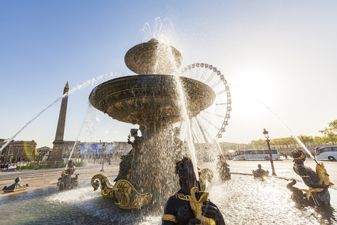 Frankreich, Paris, Place de la Concorde, Springbrunnen und Luxor-Obelisk, lizenzfreies Stockfoto