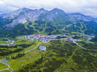 Österreich, Bundesland Salzburg, Obertauern im Sommer - JUNF01115