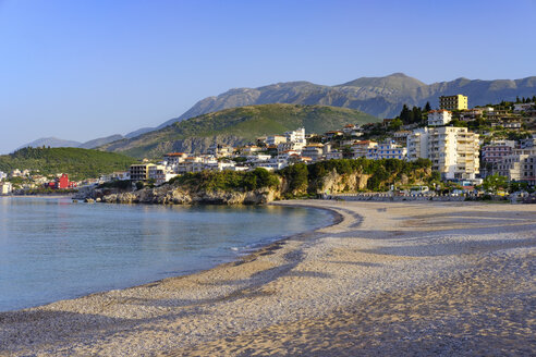 Albanien, Ionisches Meer, Albanische Riviera, Strand von Himara - SIEF07959