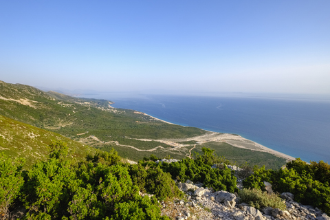 Albanien, Ionisches Meer, Albanische Riviera, Blick vom Llogara-Pass, lizenzfreies Stockfoto