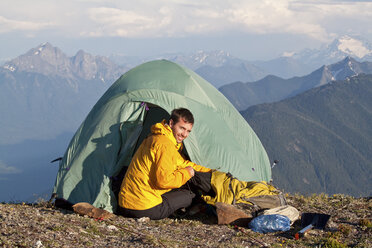 Hike to Silvertip Mountain - AURF02362