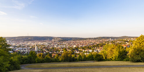 Deutschland, Baden-Württemberg, Stuttgart, Blick vom Gaehkopf, Panoramablick - WDF04829