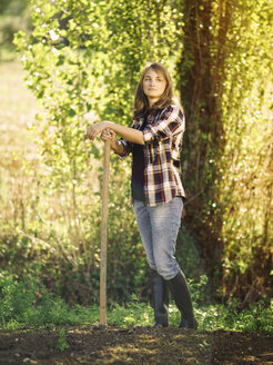 Portrait of farmer on a field - RAMAF00049