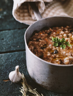 Kasserolle mit Gemüsesuppe - RAMAF00091