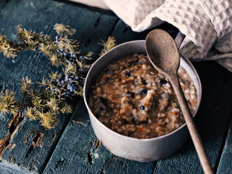 Kasserolle mit Gemüsesuppe - RAMAF00093