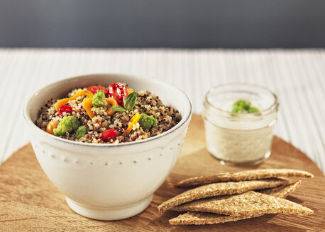 Quinoa salad with various vegetables - RAMAF00108