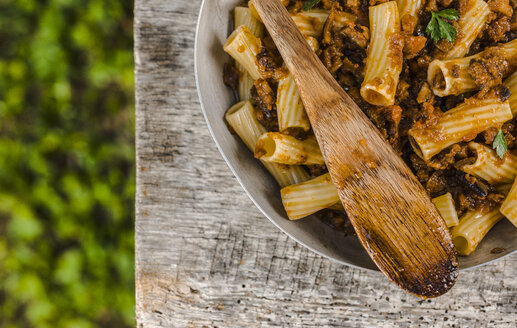 Italienische Nudeln mit Auberginen und Tomatensauce - RAMAF00117