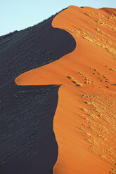 Sanddüne, Sossusvlei, Namib Naukluft Park, Namib-Wüste, Namibia, Afrika - AURF02383