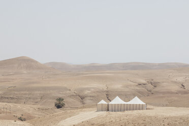 Morocco, tents in the desert - MMAF00504