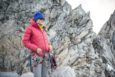 Frau auf dem Nordgrat des Forbidden Peak im North Cascades National Park. - AURF02829