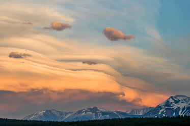 Sierra Wave Coud over the Sierra Crest - AURF03540