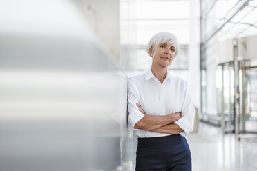 Portrait of confident senior businesswoman - DIGF05024