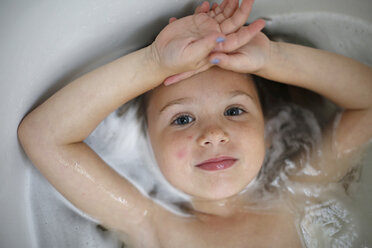 Girl taking bath - AURF03906