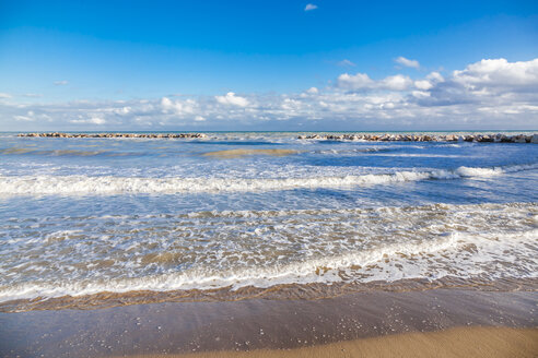 Italien, Molise, Termoli, Adriatisches Meer, Strand - FLMF00018