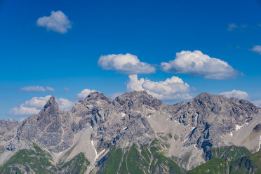 Germany, Bavaria, Allgaeu, Allgaeu Alps, panoramic view of Allgaeu main ridge from Krumbacher Hoehenweg - WGF01239