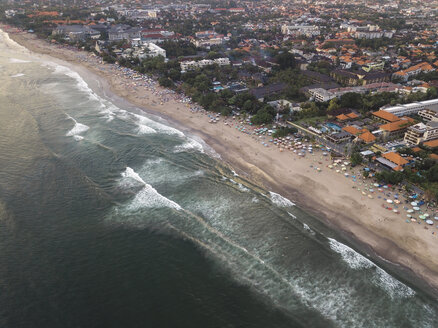 Indonesien, Bali, Luftaufnahme von Padma Beach - KNTF01379