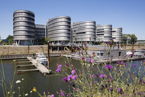 Germany, Duisburg, view to office buildings 'Five Boats' at inner harbour stock photo