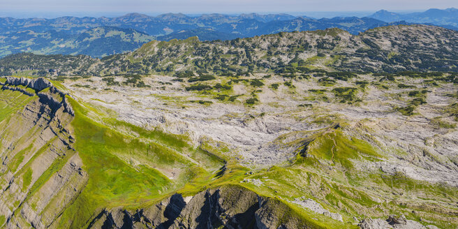 Österreich, Allgäuer Alpen, Vorarlberg, Kleinwalsertal, Gottesacker, Panoramablick vom Hohen Ifen zum Gottesackerplateau - WGF01247