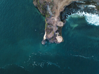 Indonesien, Bali, Luftaufnahme von Balangan Strand - KNTF01397