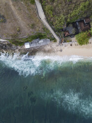 Indonesien, Bali, Luftaufnahme von Balangan Strand - KNTF01400