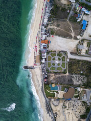 Indonesien, Bali, Luftaufnahme des Pandawa-Strandes - KNTF01425