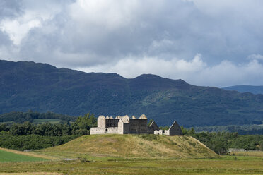 Vereinigtes Königreich, Schottland, Badenoch, Ruthven, Ruinen der Ruthven Barracks - ELF01912