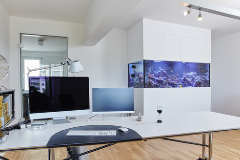 Interior of a modern office with aquarium - RHF02108