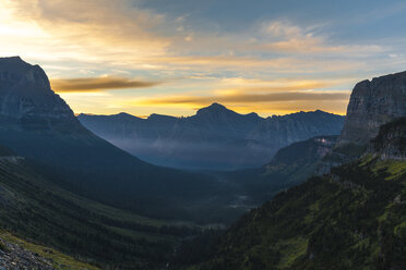 Tal des Glacier-Nationalparks, Montana, USA - AURF04775