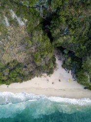 Indonesien, Bali, Luftaufnahme von Payung Strand - KNTF01492