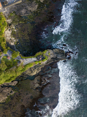 Indonesien, Bali, Luftaufnahme des Tempels Tanah Lot, lizenzfreies Stockfoto