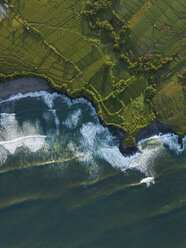 Indonesien, Bali, Kedungu, Luftaufnahme von Kedungu Beach - KNTF01548