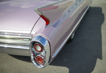 Detail eines Oldtimers, rosa Cadillac - RJF00806