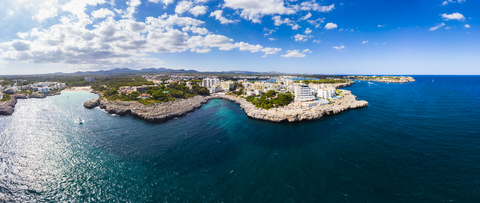 Spanien, Mallorca, Portocolom, Luftaufnahme von Punta des Jonc, Bucht von Cala Marcal, lizenzfreies Stockfoto